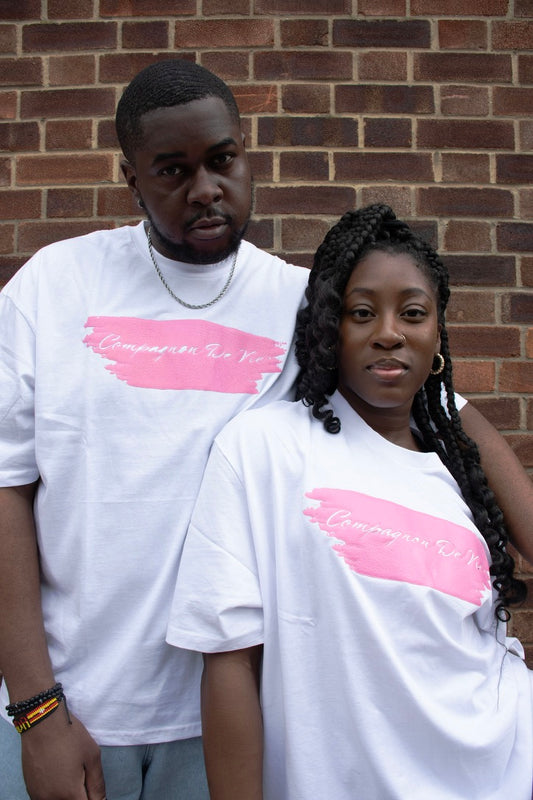 White t-shirt with pink brushstroke design - COMPAGNON DE VIE London streetwear couple